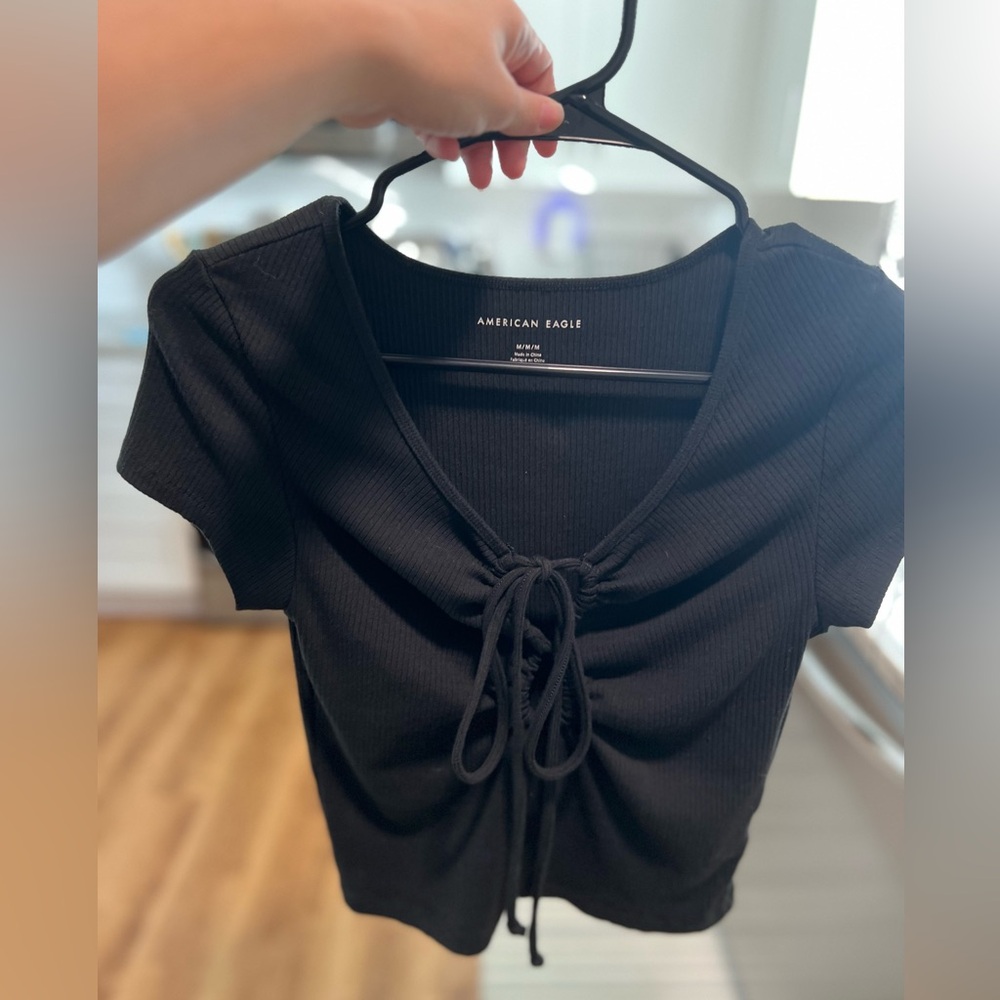 American Eagle front tie shirt